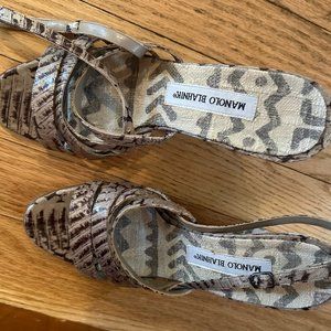 RARE Vintage Manolo Blahnik wedges